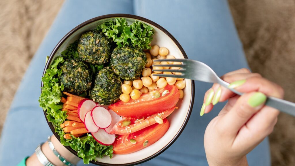 10 tips for eating a healthy plant based diet on a budget