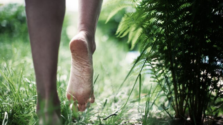 Can Walking Barefoot Improve Your Posture